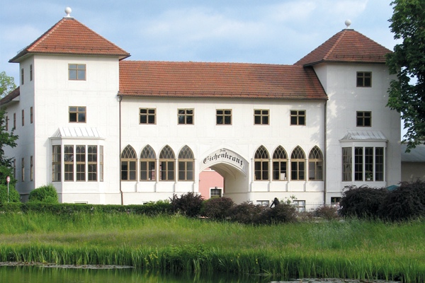 Historischer Eichenkranz in Wörlitz