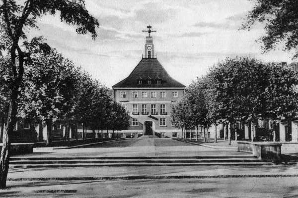 Rathaus der Werkssiedlung Piesteritz im Jahr 1934