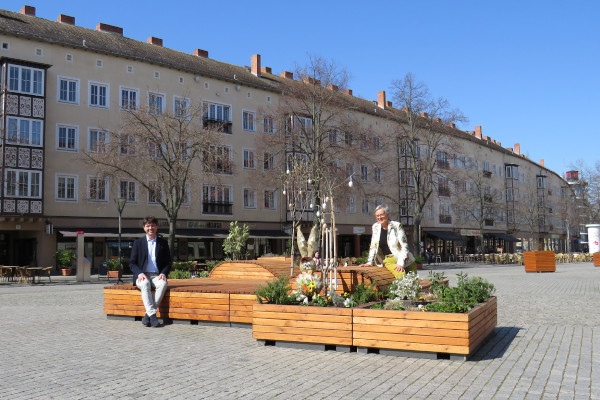 In der Gartenträume-Lounge – Geschäftsführer der SMG Dr. Robert Reck und Projektleiterin Angela Luft